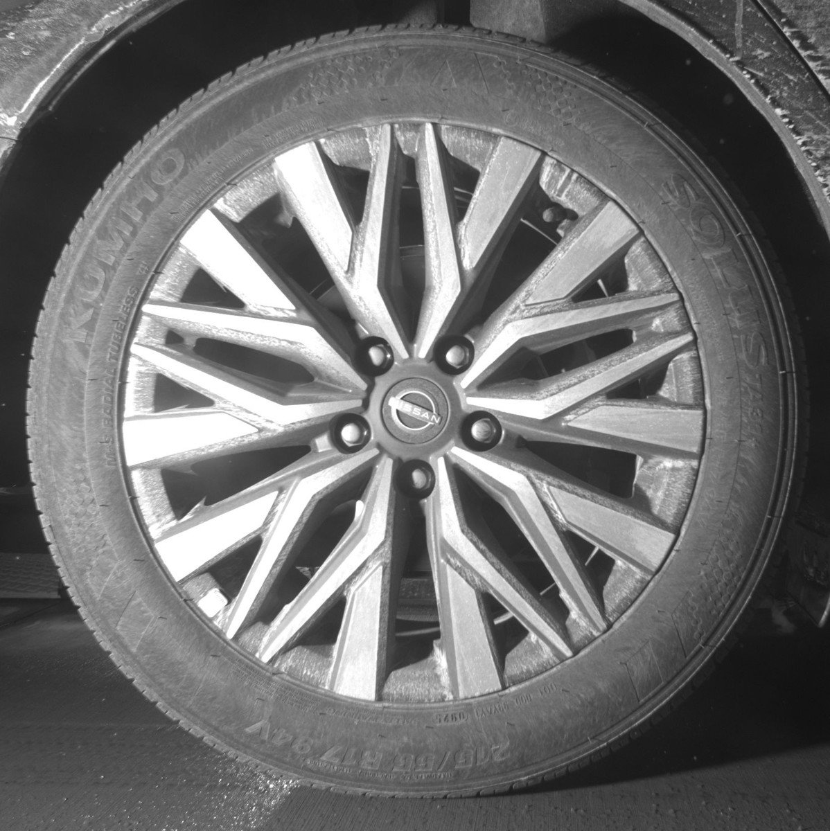 Used 2025 Nissan Altima 2.5 SV FWD image 15
