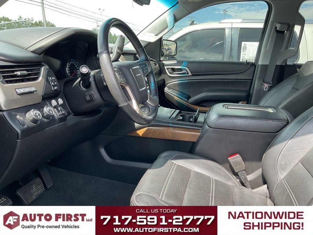 Used 2020 GMC Yukon Denali w/ Denali Premium Package AWD/4WD image 6