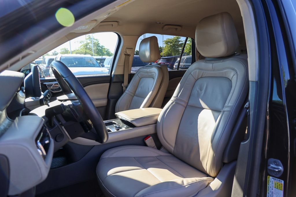 Used 2020 Lincoln Aviator Reserve w/ Elements Package Plus RWD image 32