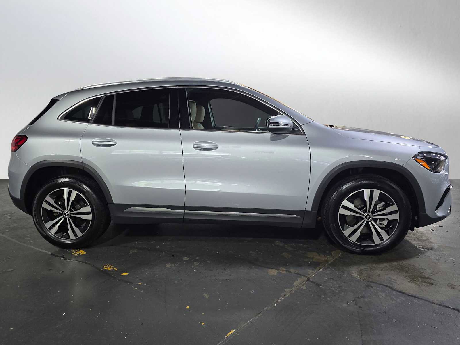 Certified 2026 Mercedes-Benz GLA 250 4MATIC image 2