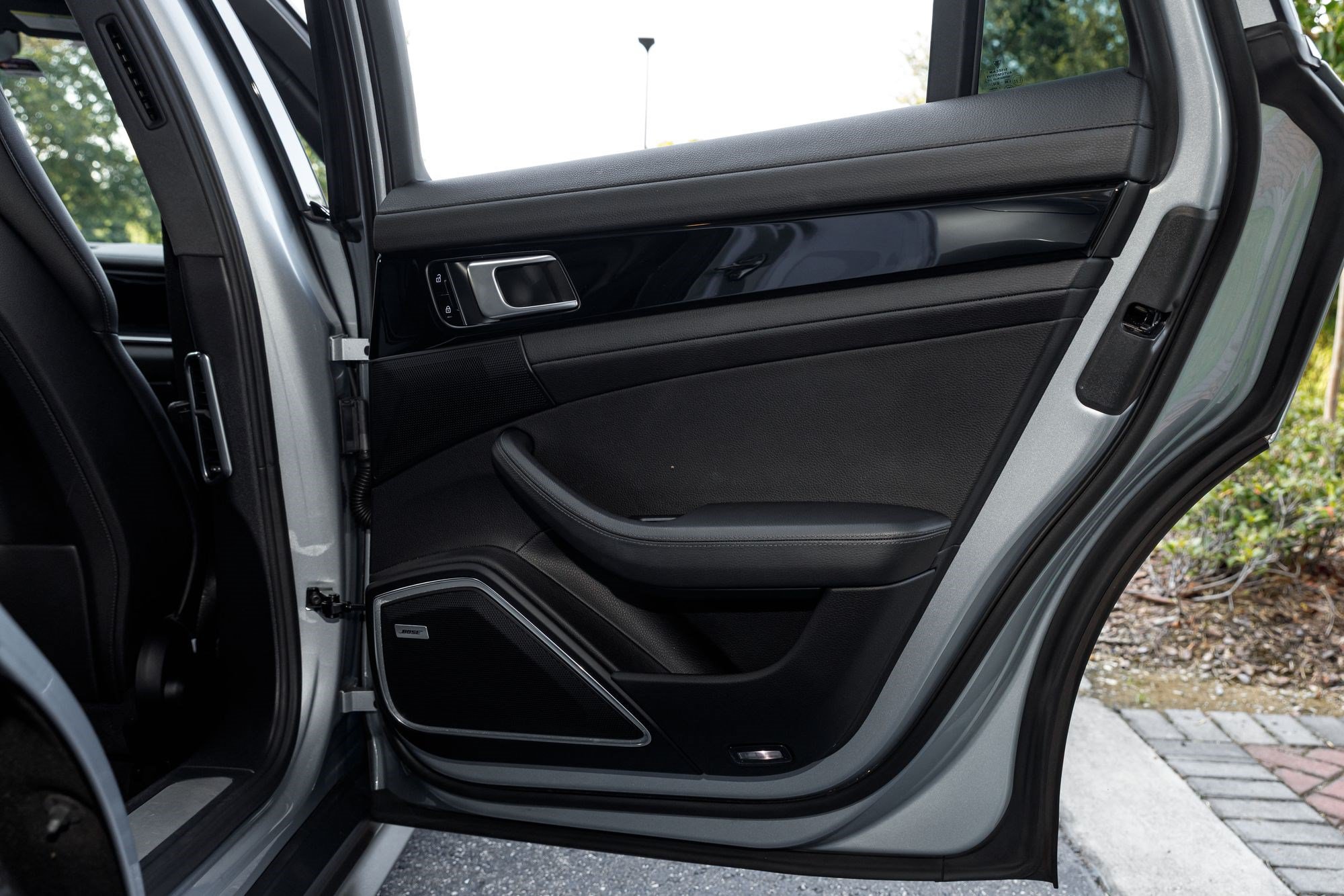 Used 2021 Porsche Panamera image 15