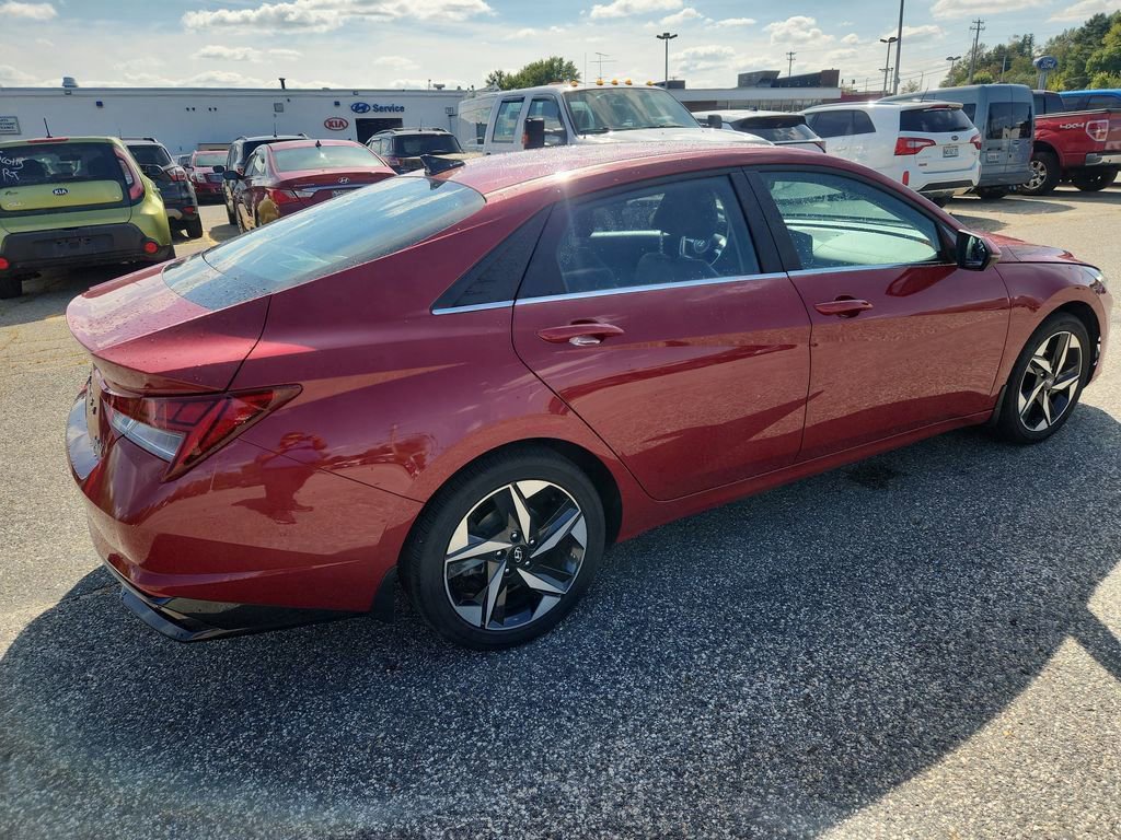 Certified 2023 Hyundai Elantra Limited image 7