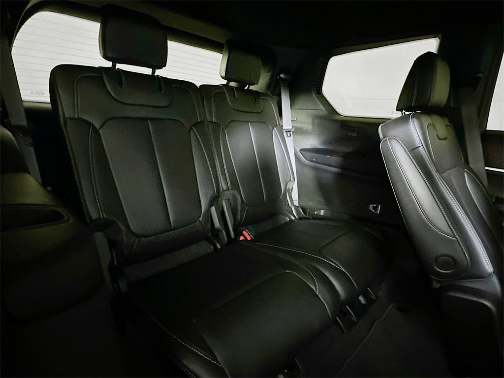 Used 2025 Jeep Grand Cherokee L Limited w/ Black Appearance Package image 14