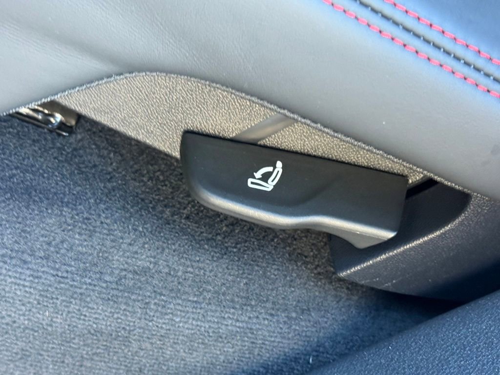 Used 2024 Audi RS Q8 w/ Black Optic Package image 81