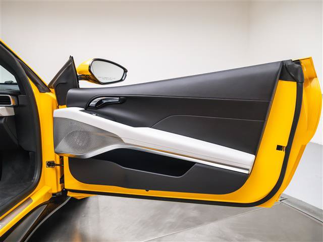 Used 2025 Lotus Emira RWD image 25