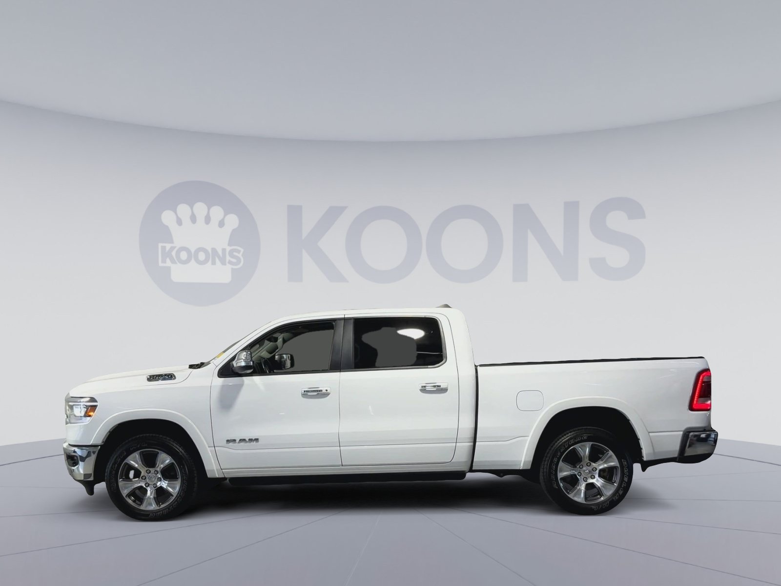 Used 2022 RAM 1500 Laramie AWD/4WD image 7