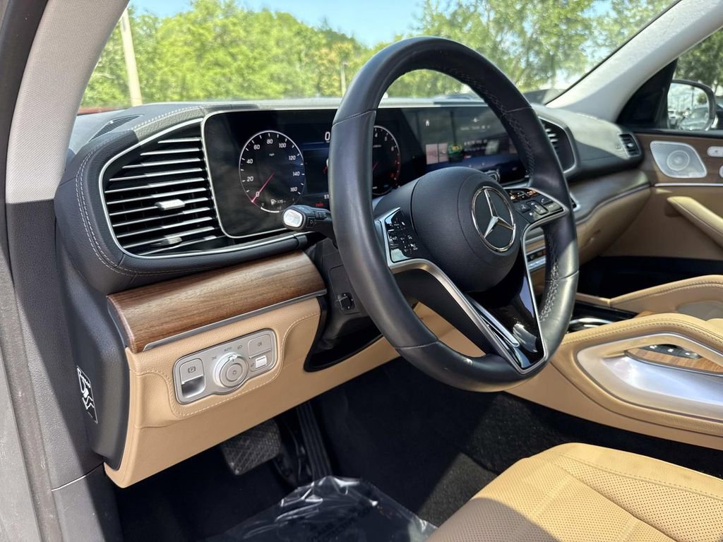Used 2024 Mercedes-Benz GLE 350 4MATIC image 28