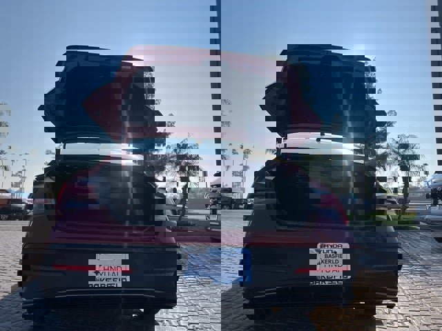 New 2026 Hyundai Elantra SE image 26