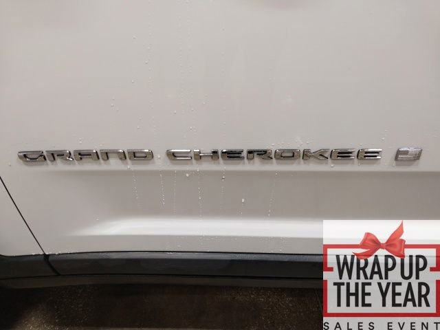 Used 2023 Jeep Grand Cherokee Limited w/ Luxury Tech Group II image 24