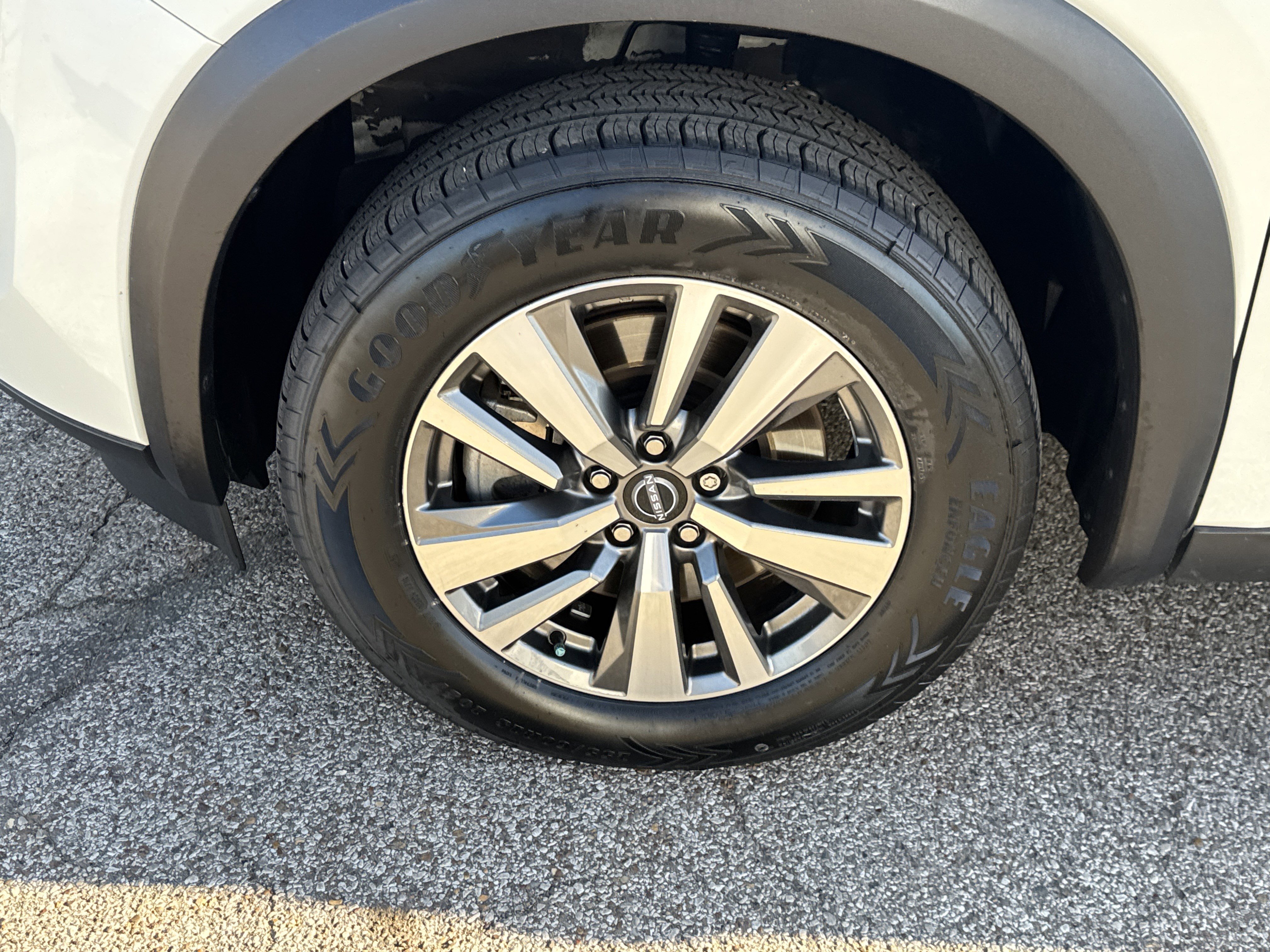 Used 2023 Nissan Pathfinder SL image 9