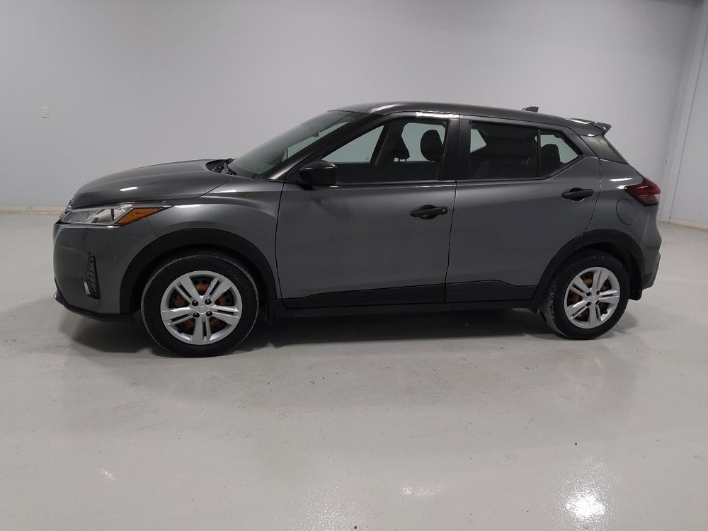 Used 2022 Nissan Kicks S w/ Interior Electronics Package FWD image 2