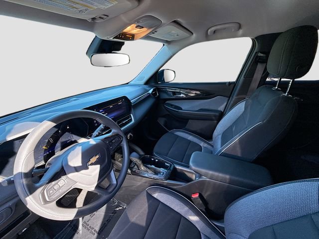 Used 2024 Chevrolet TrailBlazer LT w/ Driver Confidence Package image 20