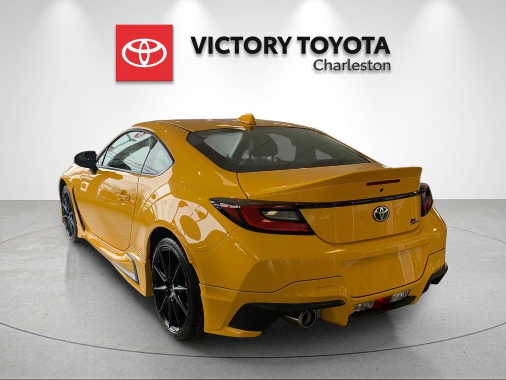 New 2026 Toyota GR86 YUZU Limited image 3