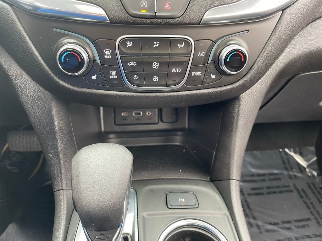 Used 2023 Chevrolet Equinox LT image 27