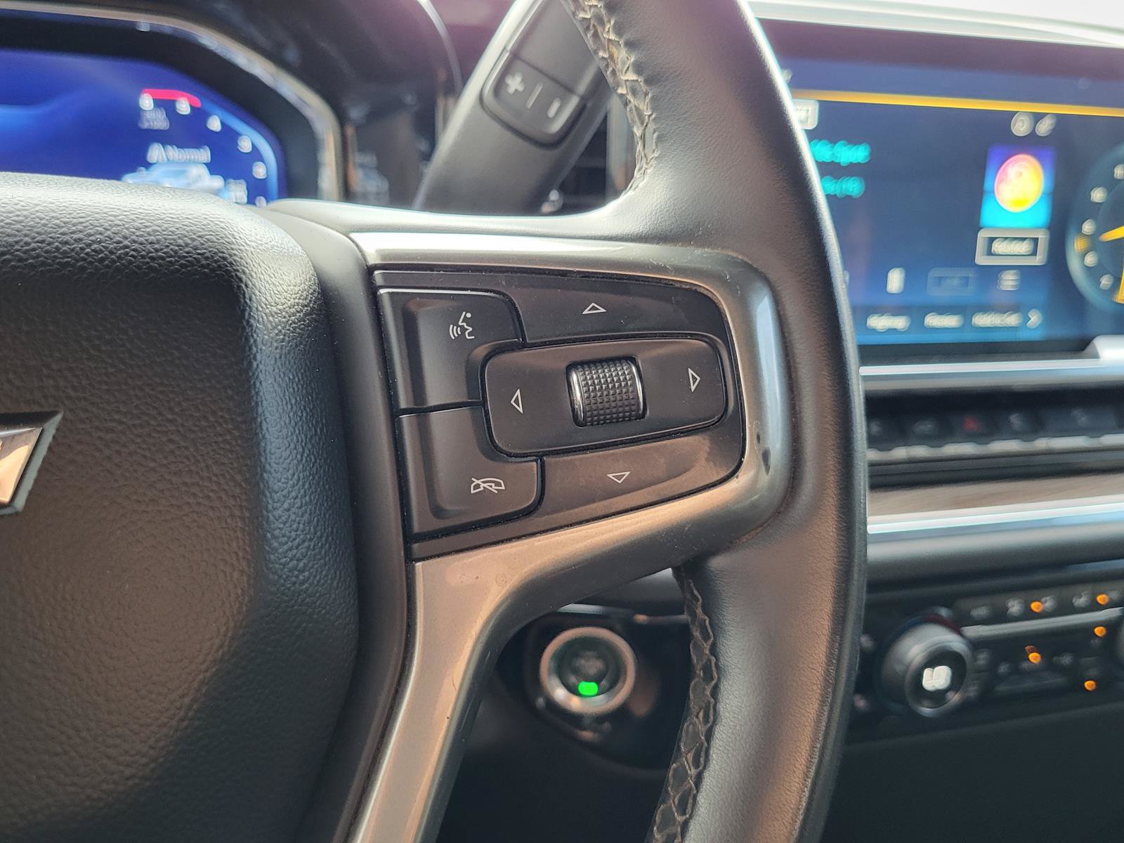 Used 2024 Chevrolet Silverado 2500 LT AWD/4WD image 22