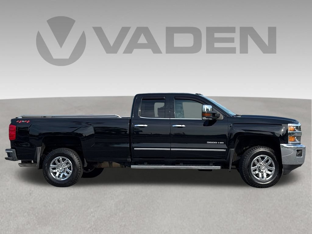 Used 2018 Chevrolet Silverado 3500 LTZ w/ Snow Plow Prep Package AWD/4WD image 19