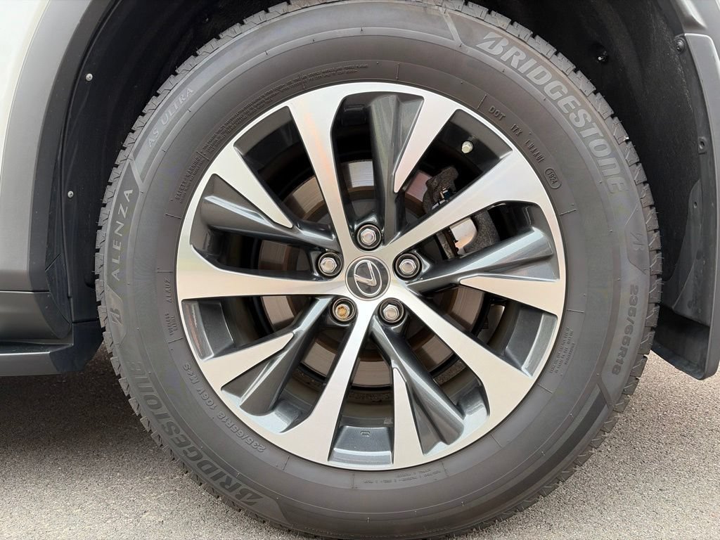 Used 2022 Lexus RX 350L Premium w/ Premium Package AWD/4WD image 22
