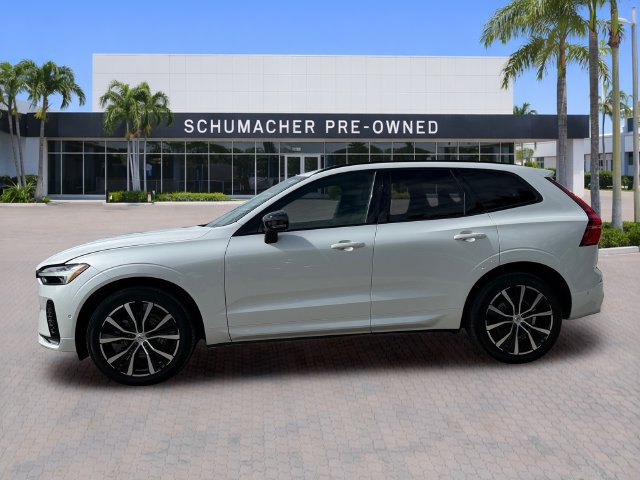 Used 2024 Volvo XC60 B5 Plus AWD/4WD image 4