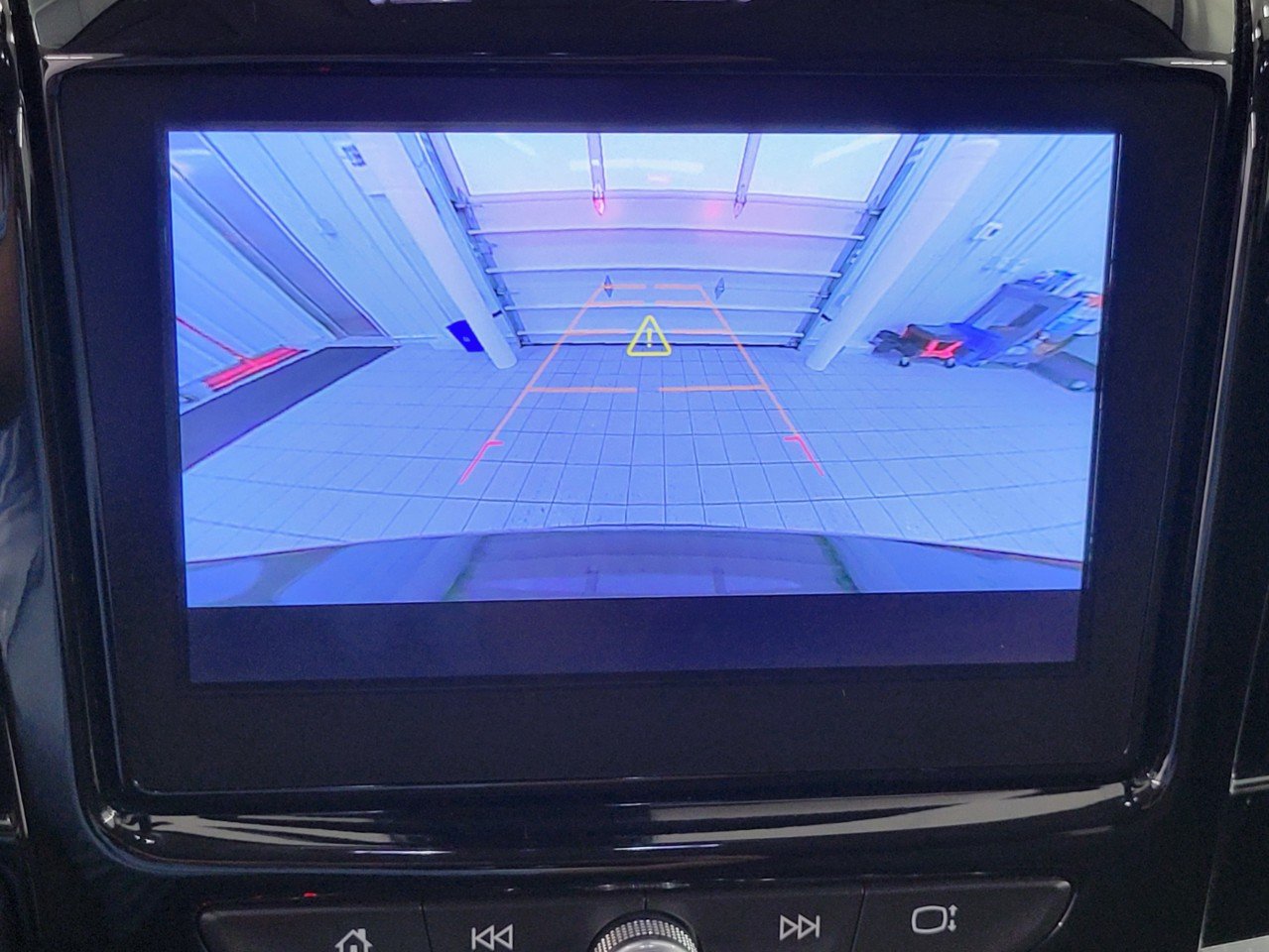 Used 2021 Chevrolet Traverse LT w/ LPO, Floor Liner Package AWD/4WD image 14