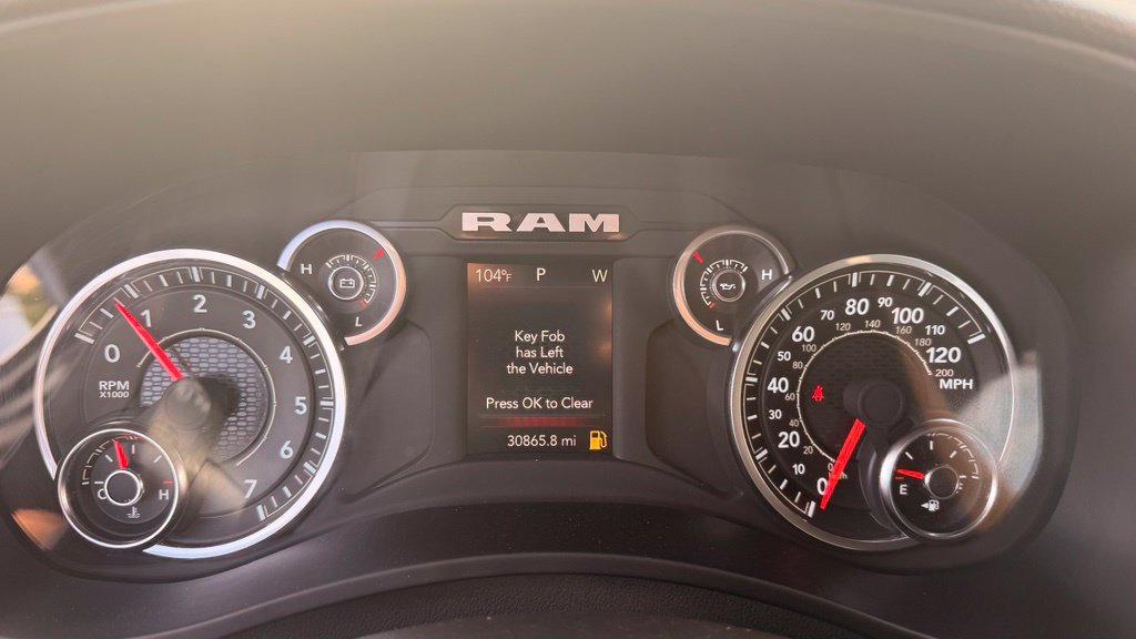 Used 2024 RAM 2500 Tradesman w/ Chrome Appearance Group AWD/4WD image 9