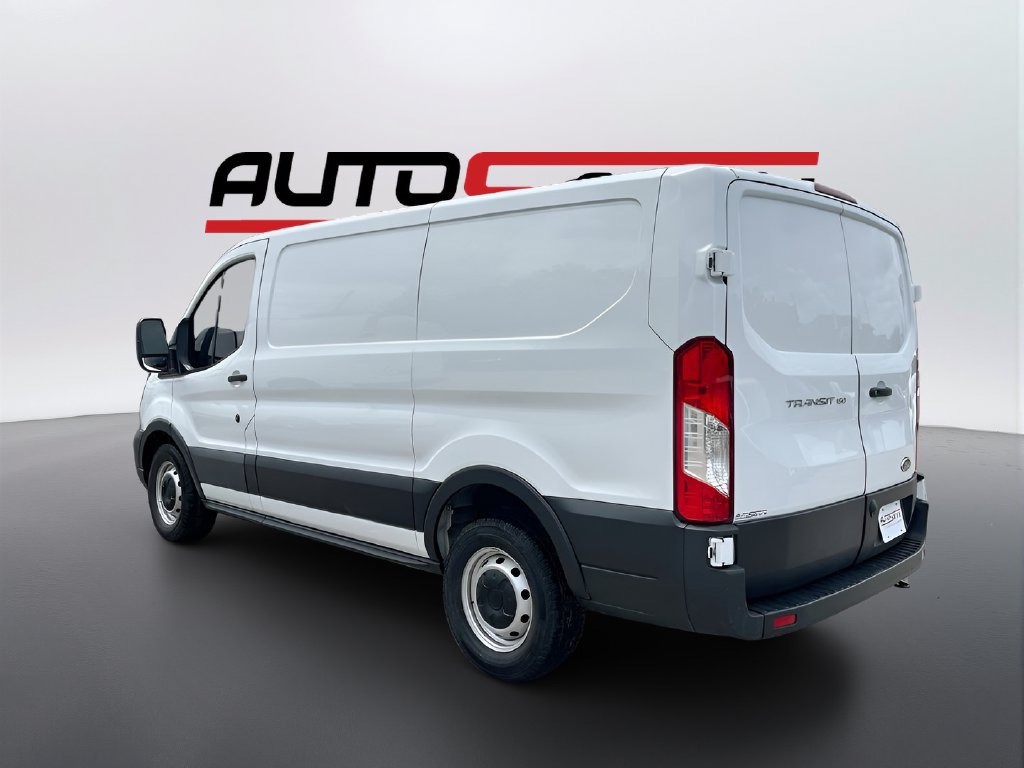 Used 2023 Ford Transit 150 Low Roof RWD image 5