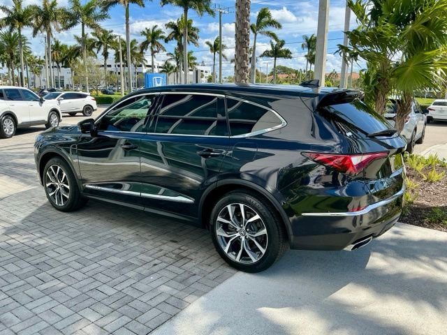 Certified 2023 Acura MDX SH-AWD w/ Technology Package image 4