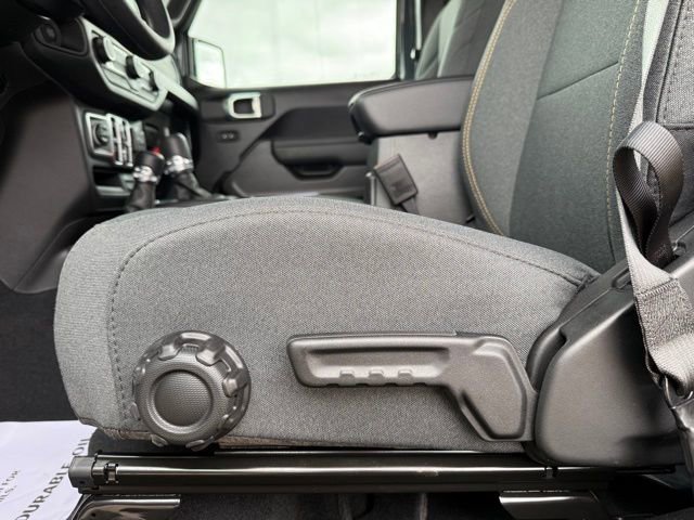 New 2026 Jeep Gladiator Sport image 14