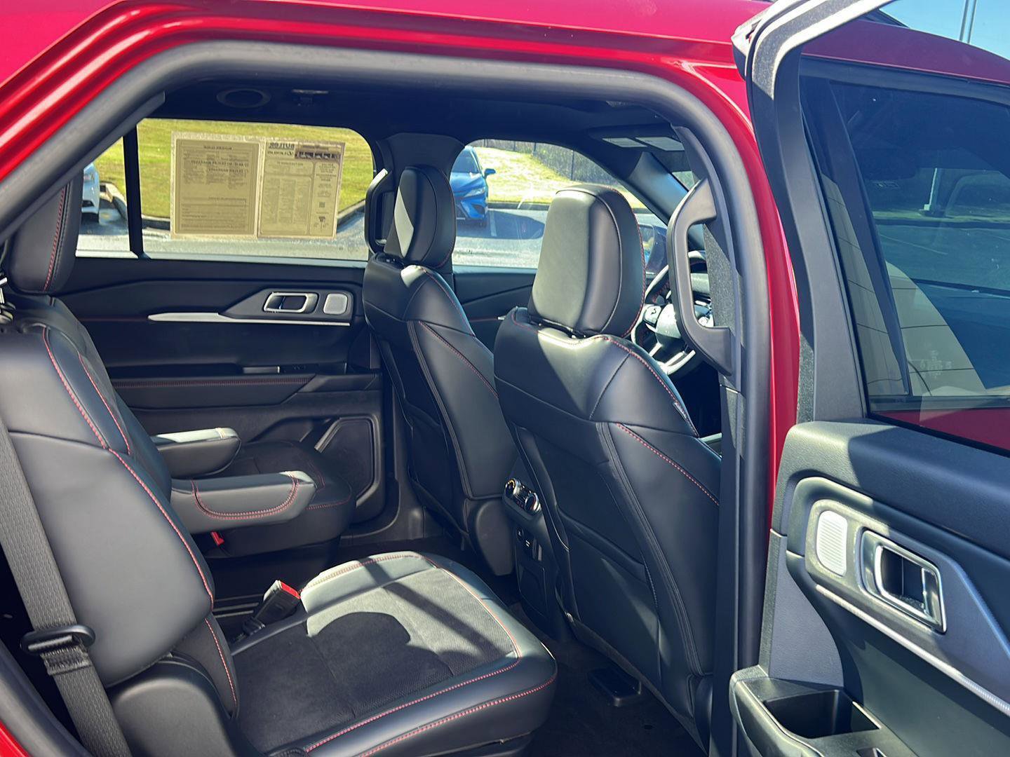 Used 2025 Ford Explorer ST w/ Sun And Sound Package image 12