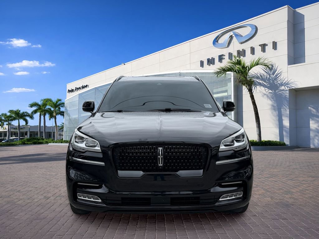Used 2023 Lincoln Aviator Black Label w/ Jet Package AWD/4WD image 2