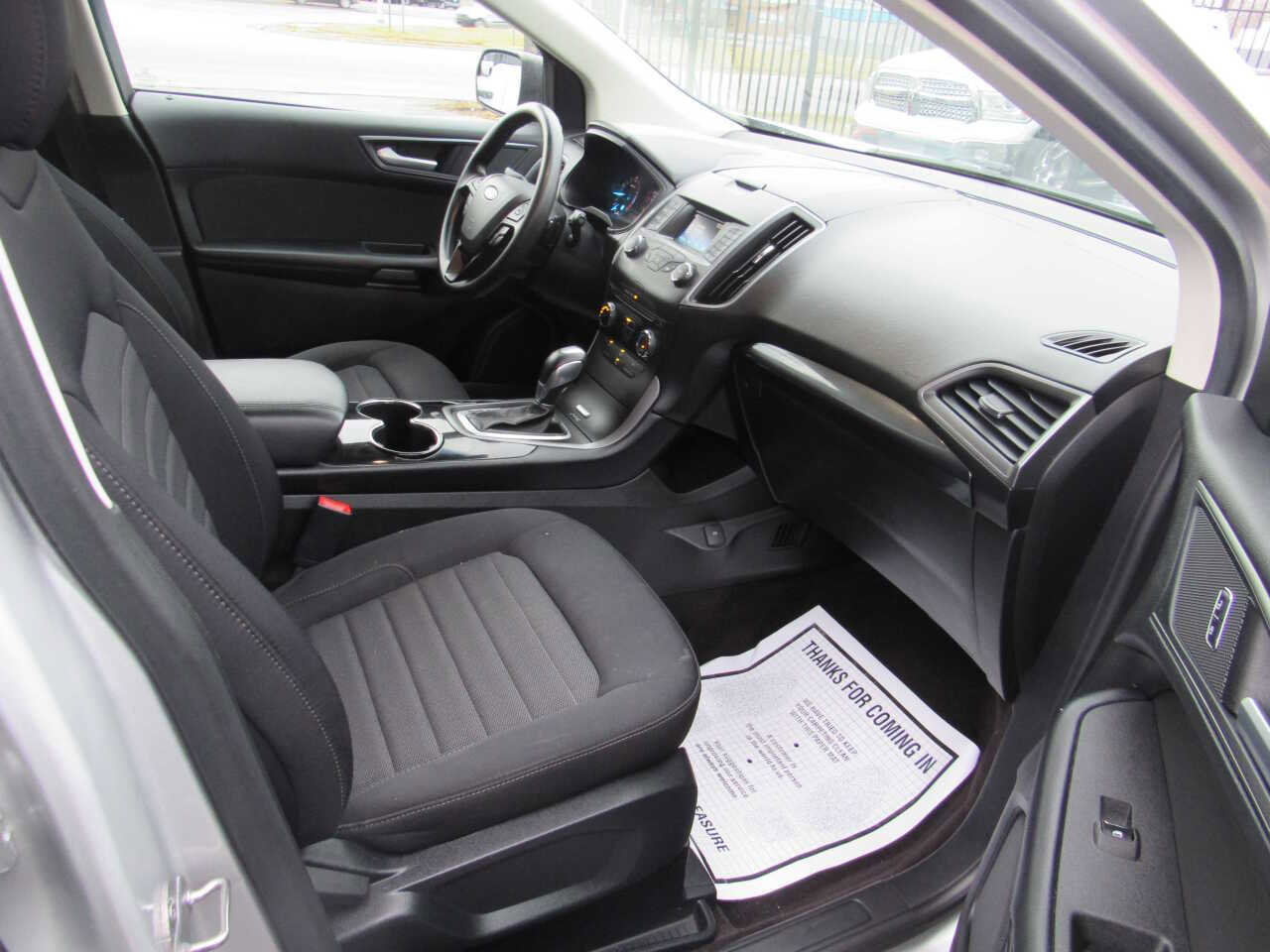 Used 2017 Ford Edge SE image 8