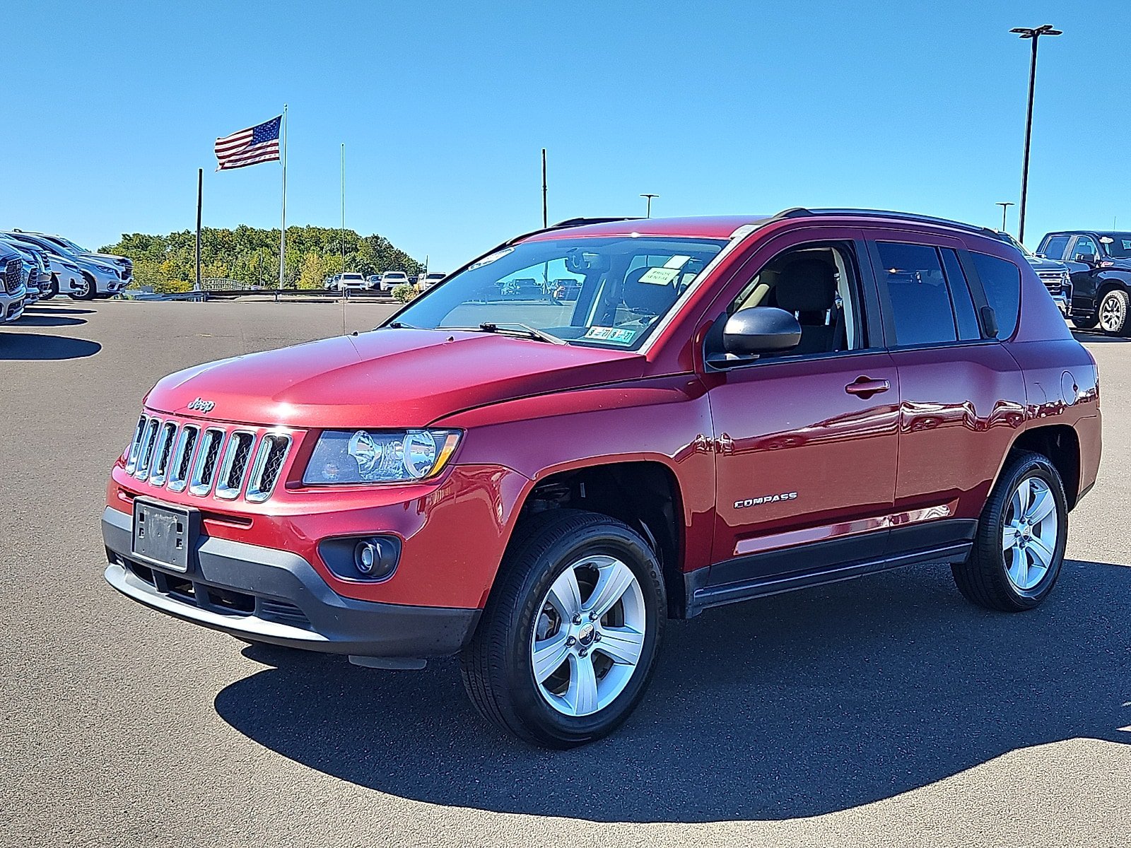 Used 2016 Jeep Compass Sport w/ Power Value Group AWD/4WD image 3