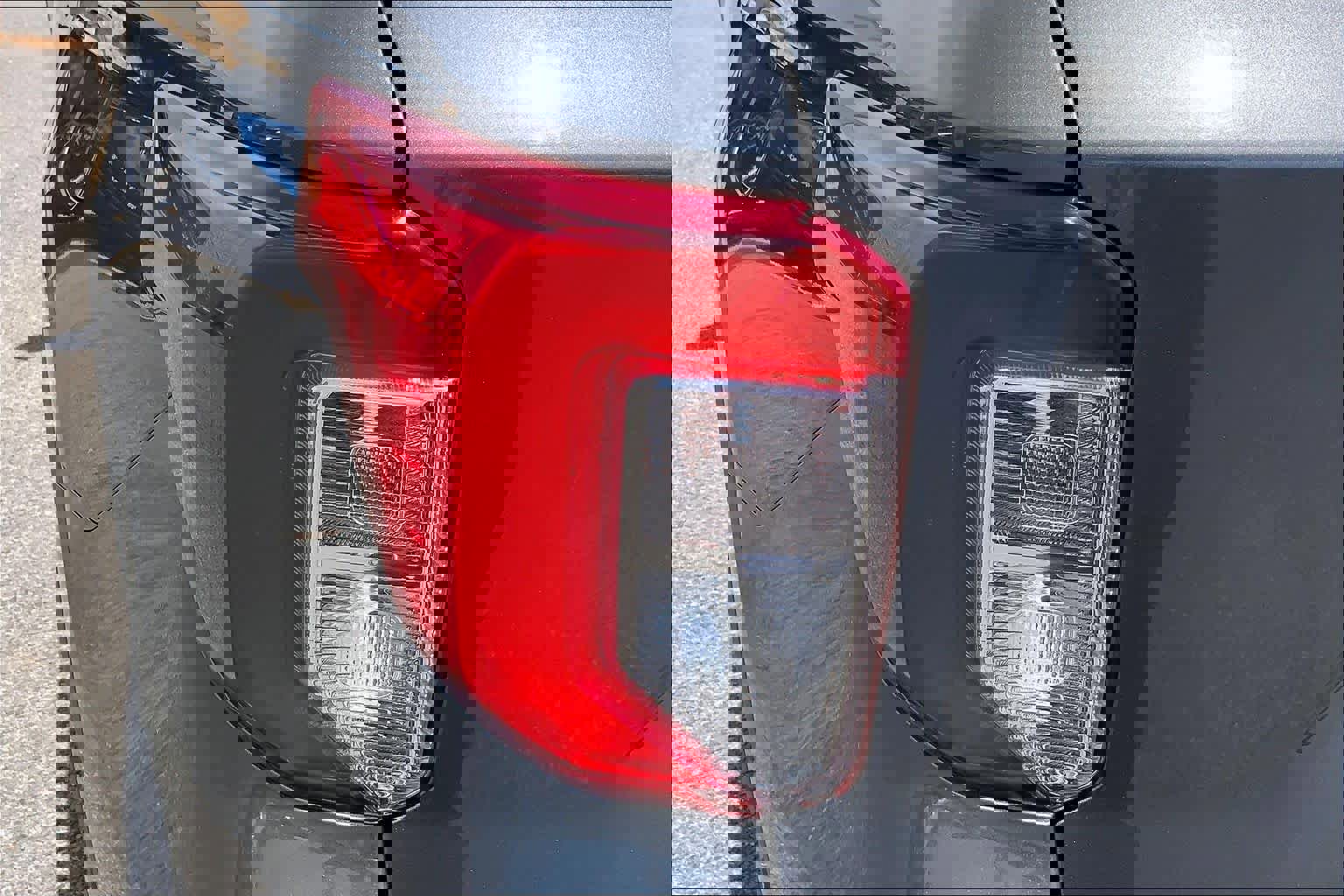 Certified 2024 Ford Explorer Limited w/ Limited Technology Package RWD image 28