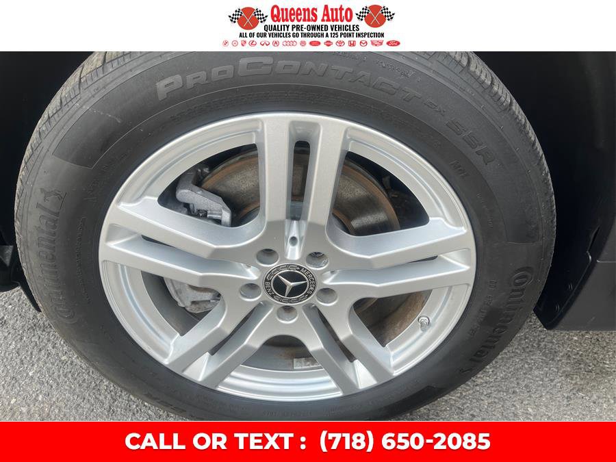 Used 2021 Mercedes-Benz GLB 250 4MATIC w/ Premium Package image 33