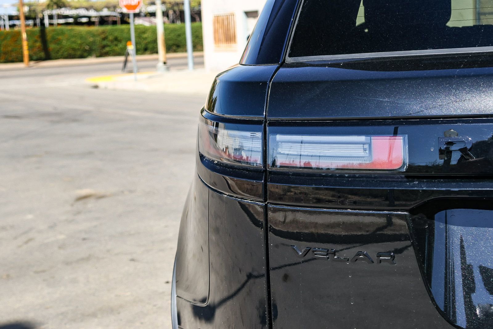 New 2026 Land Rover Range Rover Velar Dynamic SE image 11