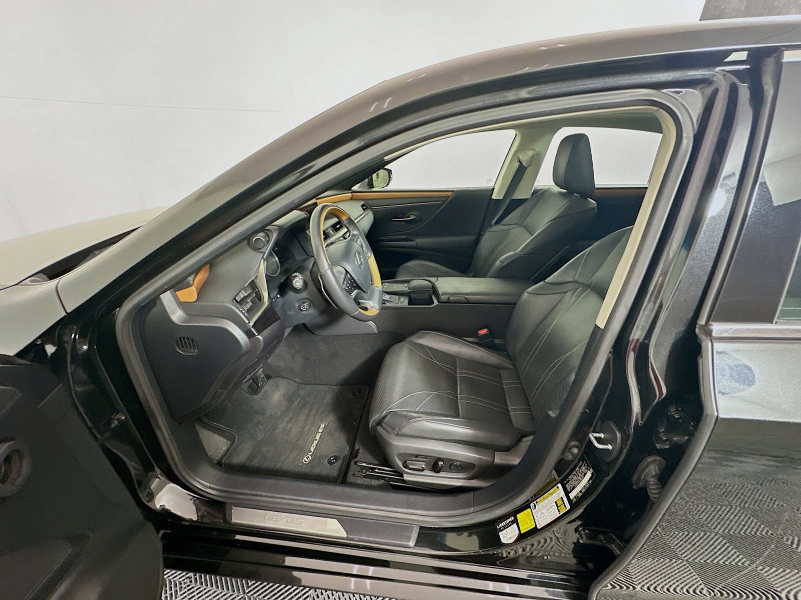Used 2020 Lexus ES 350 w/ Accessory Package 2 FWD image 21