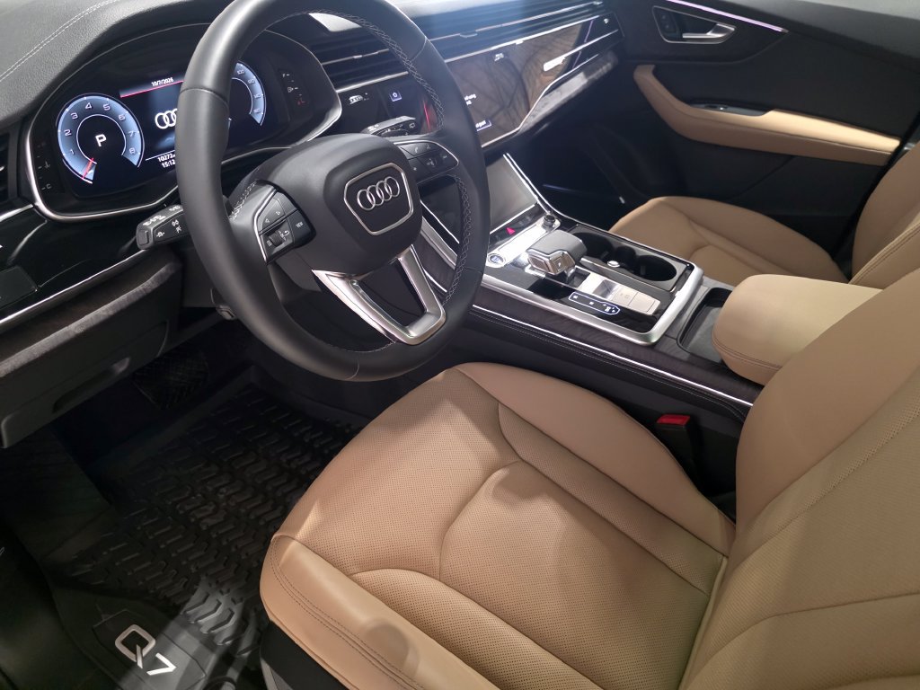 Certified 2025 Audi Q7 3.0T Premium Plus w/ Premium Plus Package AWD/4WD image 20