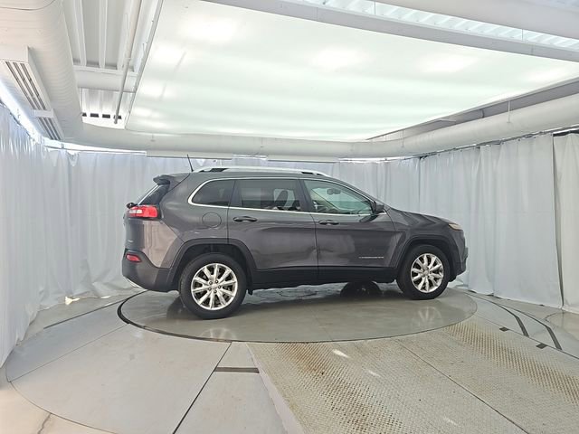 Used 2016 Jeep Cherokee Limited AWD/4WD image 7