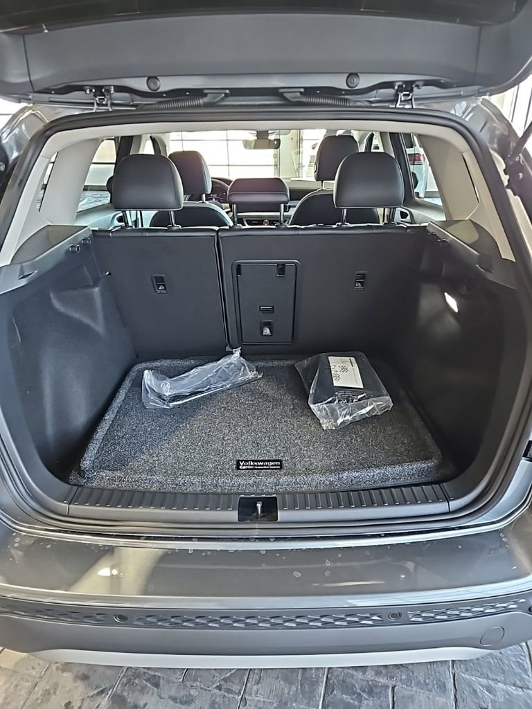 New 2026 Volkswagen Taos SE AWD/4WD image 18