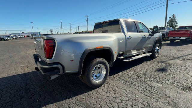New 2026 GMC Sierra 3500 Denali w/ Denali Reserve Package image 8