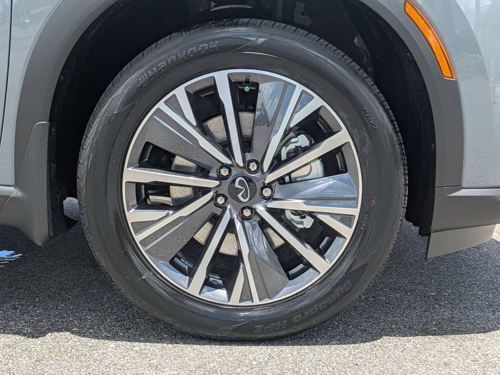 New 2027 INFINITI QX60 Luxe w/ Family Package FWD image 11