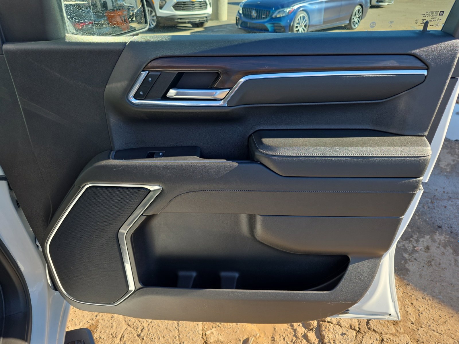 Used 2024 GMC Sierra 1500 SLT image 31