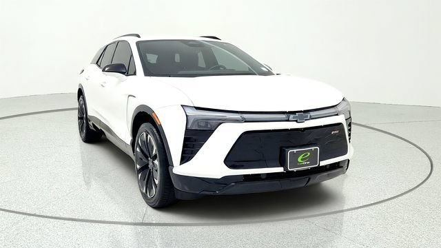 Used 2024 Chevrolet Blazer EV RS AWD/4WD image 2
