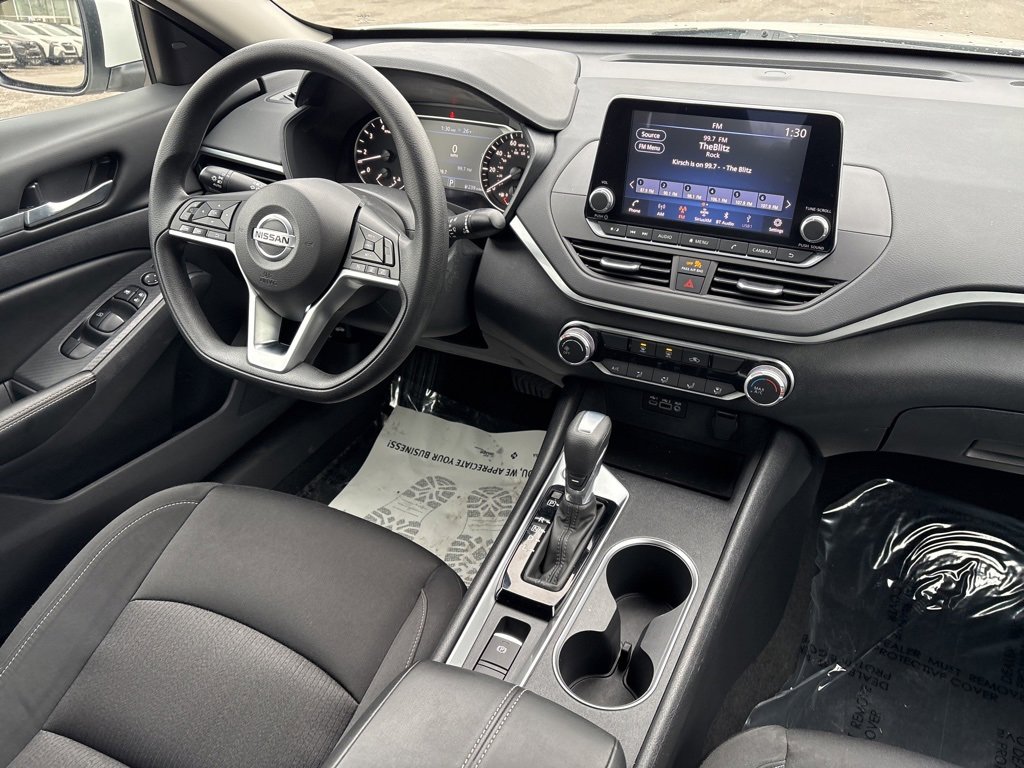 Used 2022 Nissan Altima 2.5 SV image 14