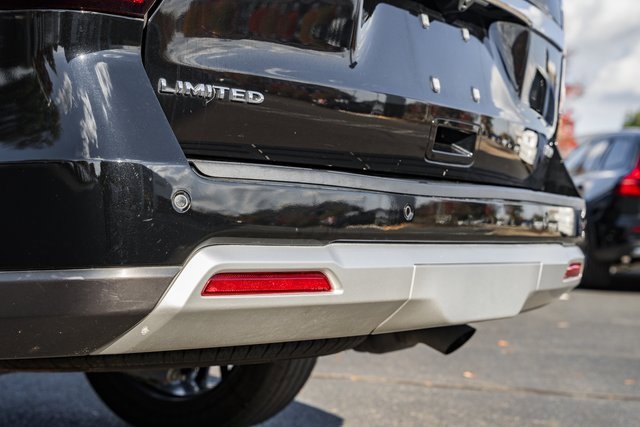 Used 2023 Ford Expedition Max Limited image 7