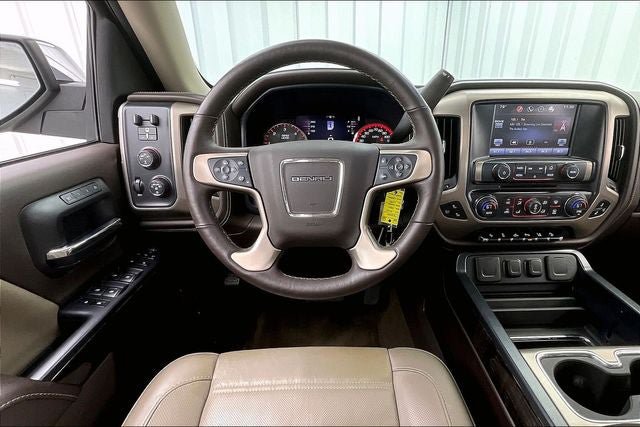 Used 2015 GMC Sierra 1500 Denali w/ Driver Alert Package AWD/4WD image 5