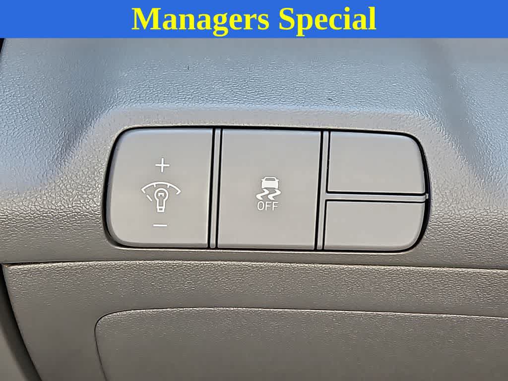 Used 2024 Hyundai Elantra SEL w/ Convenience Package FWD image 24