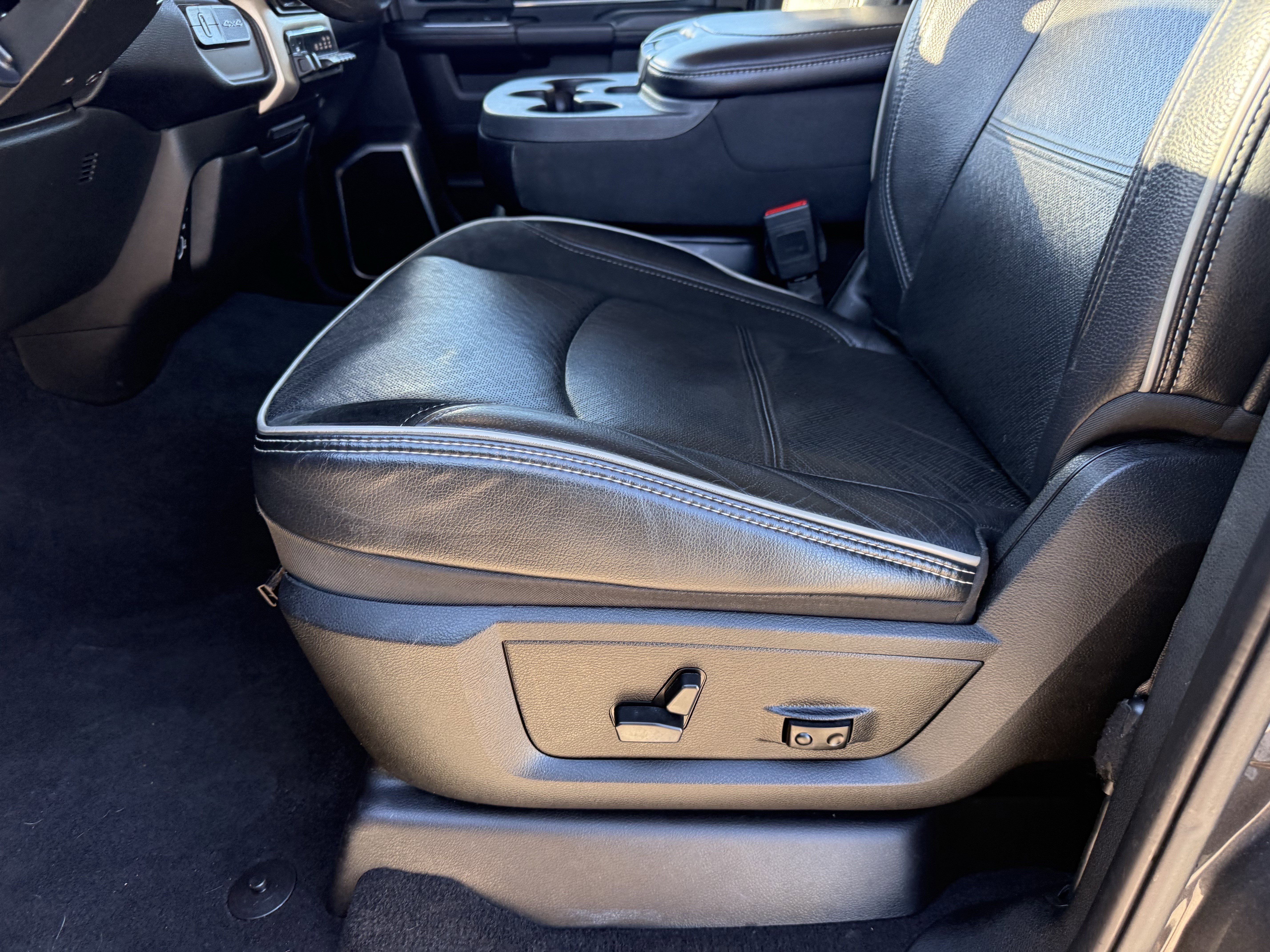 Used 2021 RAM 2500 Laramie image 28