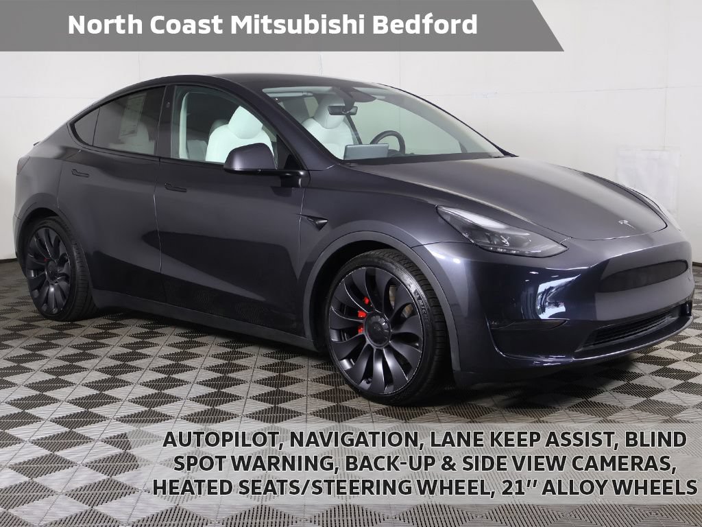 Used 2024 Tesla Model Y Performance AWD/4WD image 1