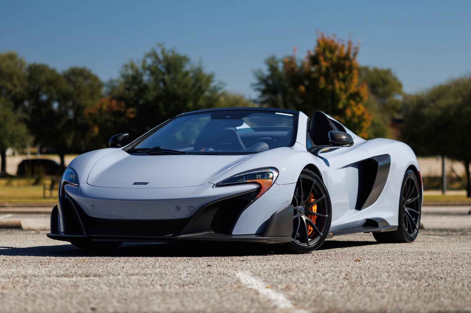 Used 2016 McLaren 675LT Spider image 5
