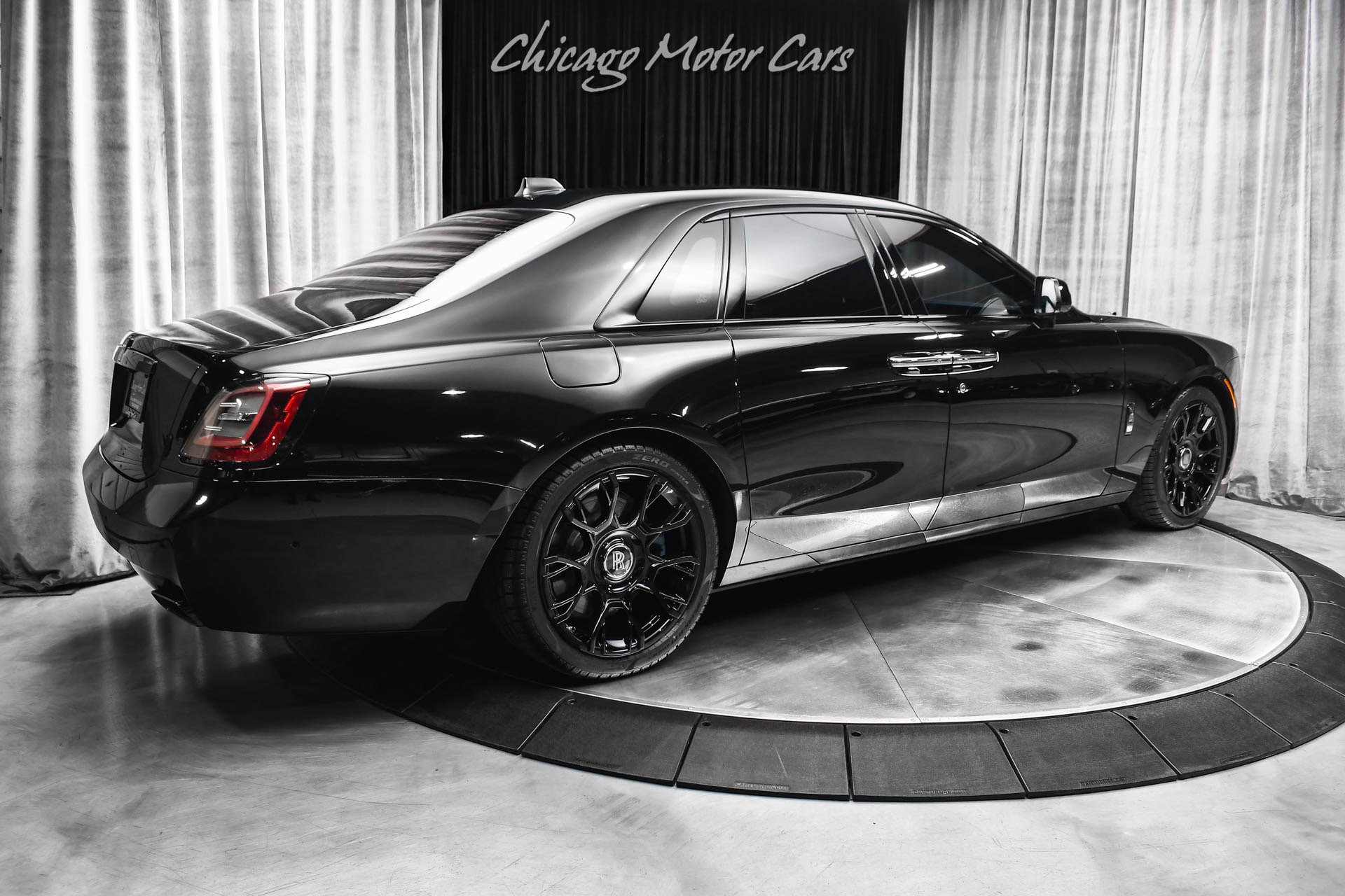 Used 2022 Rolls-Royce Ghost Black Badge image 5